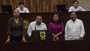 Morenistas enfrentados: diputados ignoran la orden de López Obrador de cambiar a su líder de bancada en el Congreso yucateco