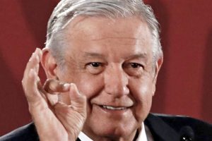 Fin a la austeridad, López Obrador se aumenta el sueldo
