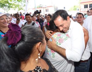 Apicultores de Yucatán continúan recibiendo abejas reina para incrementar su producción y sus ingresos