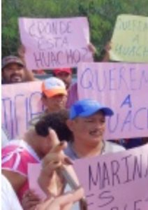 Familias  de Sisal acusan a “Huacho” Díaz de no apoyarlos en la  muerte de dos pescadores