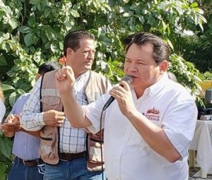 Alborotadores de Huacho Díaz de nuevo protestan en Palacio de Gobierno