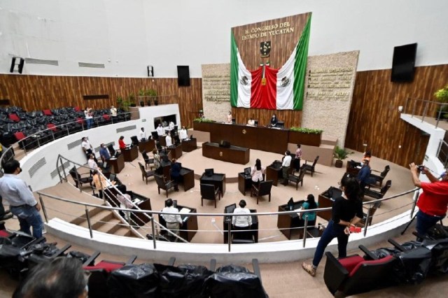 Un grupo de diputados y diputadas del PRI y de Morena traicionan a Yucatán en la hora crucial