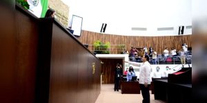 Rinde protesta Juan Manuel León León, nuevo fiscal de Yucatán