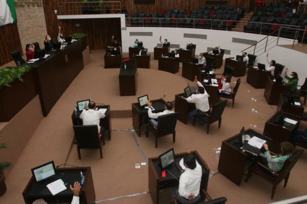 Diputados de Morena traicionan a los yucatecos al votar contra el presupuesto 2021