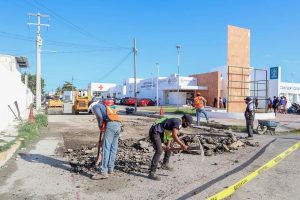 El alcalde Julián Zacarías Curi  continúa impulsando el avance de Progreso a través de trabajos de bacheo