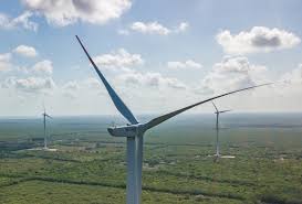 Sigue el uso de las energías limpias