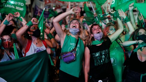 Denuncian ante Fiscalía a estudiante y médica por asesorar abortos clandestinos en México