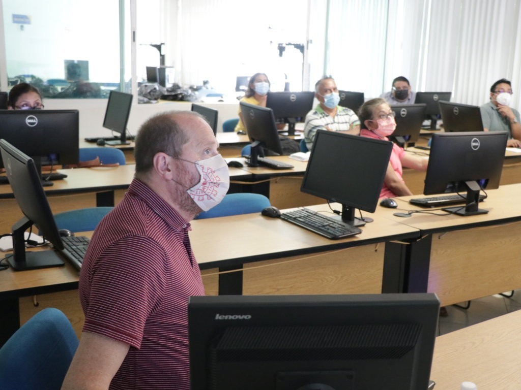 Forman especialistas en difusión bibliográfica