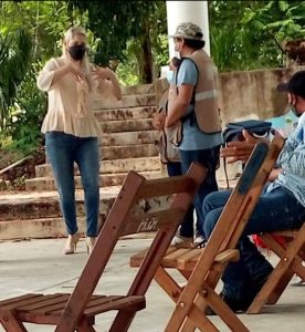 A escondidas, Verónica Camino se vacuna en Cantamayec