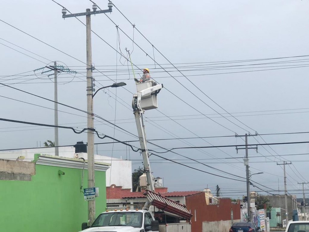 Por mantenimiento, la CFE dejará sin luz zonas de Cholul, Country Club y la Unidad Militar