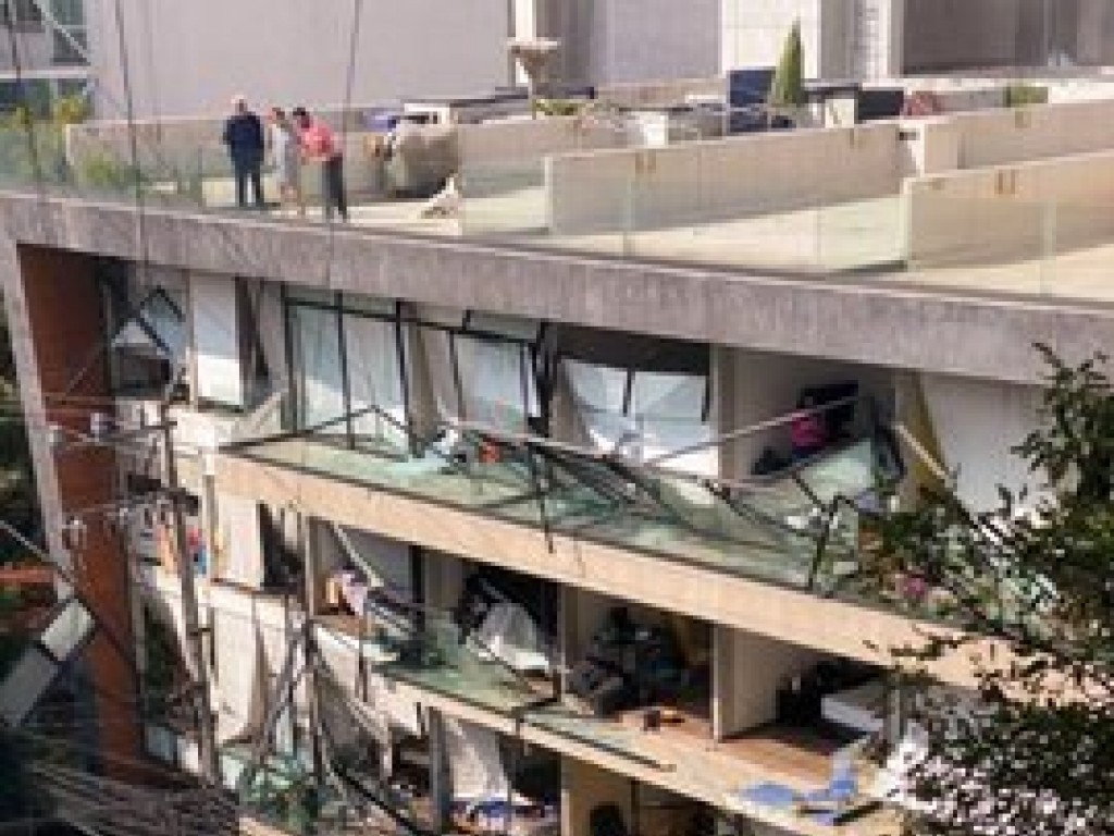 Una explosión por fuga de gas natural en un edificio de Avenida Coyoacán deja al menos 22 lesionados