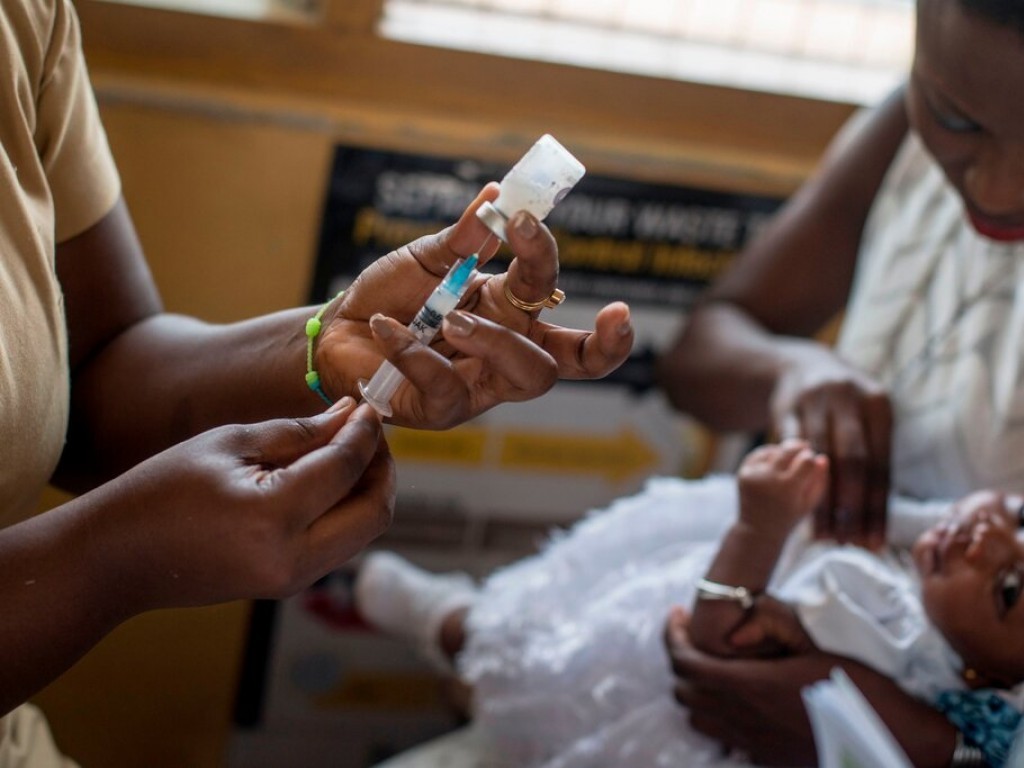 La OMS respalda la primera vacuna contra la malaria