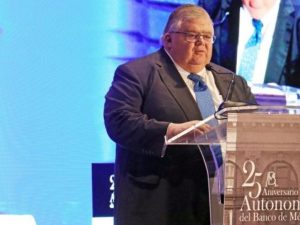 Reeligen a Carstens como director del Banco de Pagos Internacionales