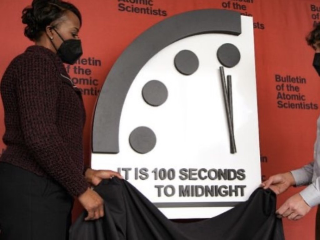 El “Reloj del fin del mundo” se fija a 100 segundos del apocalipsis