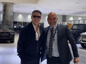 Luis Miguel reaparece en fotografías con nuevo look