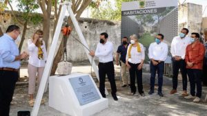 Colocan la primera piedra del Albergue de la Asociación Mexicana de Ayuda a Niños con Cáncer (Amanc) Yucatán.