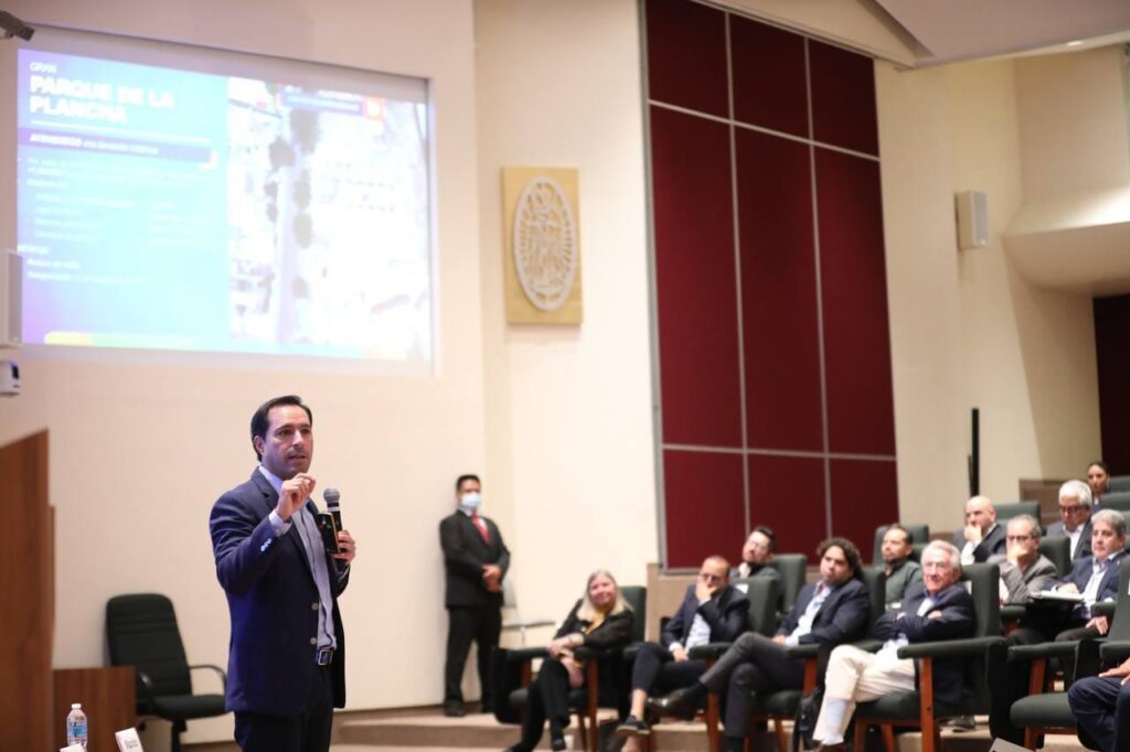 Vila Dosal participa en la conferencia Retos y Oportunidades de México 2023-2030