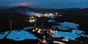Evacúan una ciudad en Islandia ante temores de una erupción volcánica