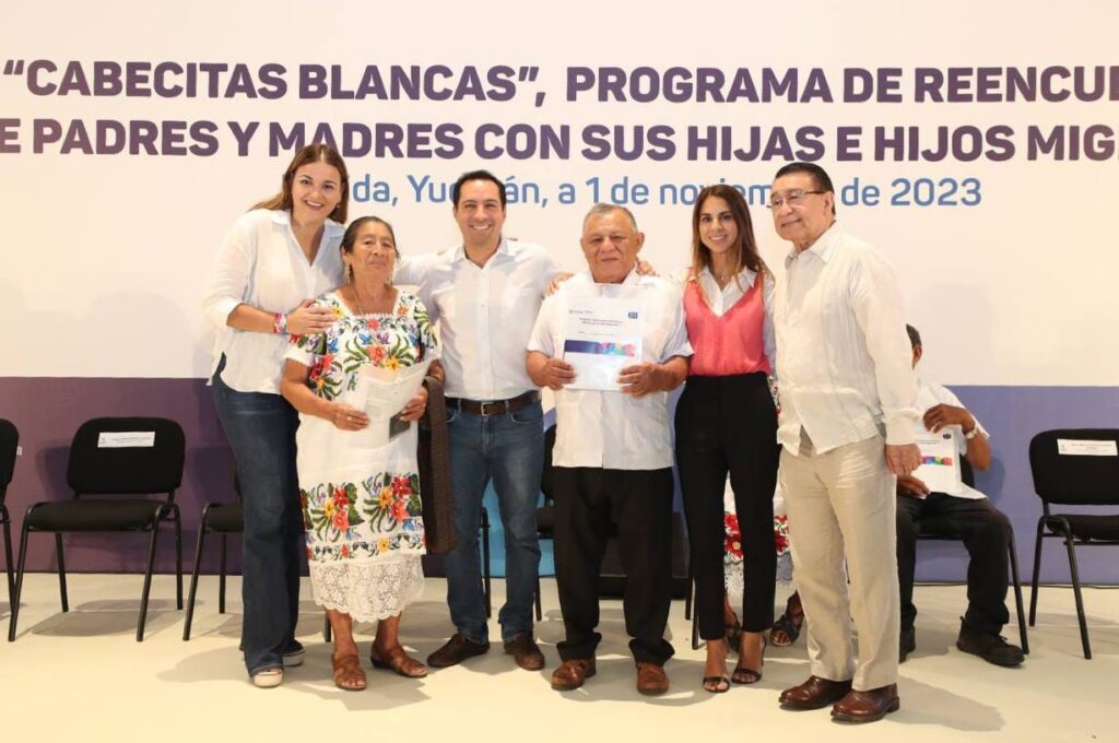 Con el apoyo del Gobernador Mauricio Vila Dosal, padres y madres de hijos e hijas migrantes volverán a reunirse después de casi 40 años