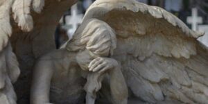 Las deudas de los difuntos en México no se acaban del todo