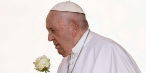 Gripe obliga al Papa Francisco a cancelar audiencias matinales