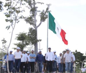 Recorren Vila y su su gabinete el Parque de “La Plancha”, el mejor de México