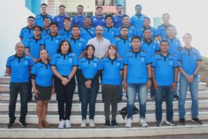 Entrega el IDEY uniformes para los árbitros de fútbol