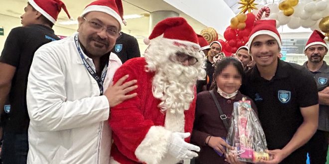 Recibe el IMSS Yucatán juguetes para niñas y niños de parte del equipo de futbol Venados FC