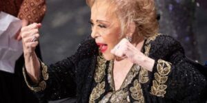 Silvia Pinal saldrá del hospital este sábado tras recuperarse de influenza