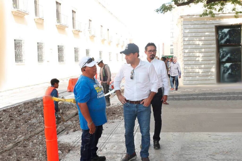 Supervisa Vila Dosal trabajos de construcción del Corredor Turístico y Gastronómico