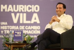 Presenta el Gobernador Mauricio Vila Dosal su libro ”Una historia de cambio y transformación”
