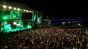 “Piso 21” presenta espectacular concierto frente al muelle más largo del mundo, en Progreso