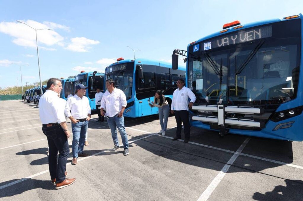 Presenta Vila Dosal las nuevas unidades con las que se sumarán más rutas al sistema Va y Ven