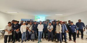 Capacitan a mujeres y hombres que integran las cuadrillas de Prolimpia