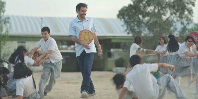 “Radical”, con Eugenio Derbez, gana mejor película Iberoamericana en Festival de Cine de Málaga