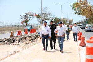Vila Dosal supervisó las obras de construcción del corredor Mérida-Centro-Umán donde transitará el Ie-Tram