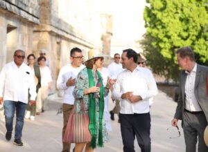 Vila y los reyes de Suecia se reunieron en Uxmal con representantes de pueblos indígenas