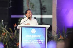 Encabeza el Gobernador Mauricio Vila Dosal la toma de compromiso del nuevo Consejo directivo de la Coparmex de Mérida