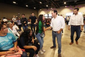 Reconoce Vila esfuerzo de universitarias yucatecas que estudian carreras en Ciencias, Tecnología, Ingeniería y Matemáticas con apoyo del Gobierno del Estado