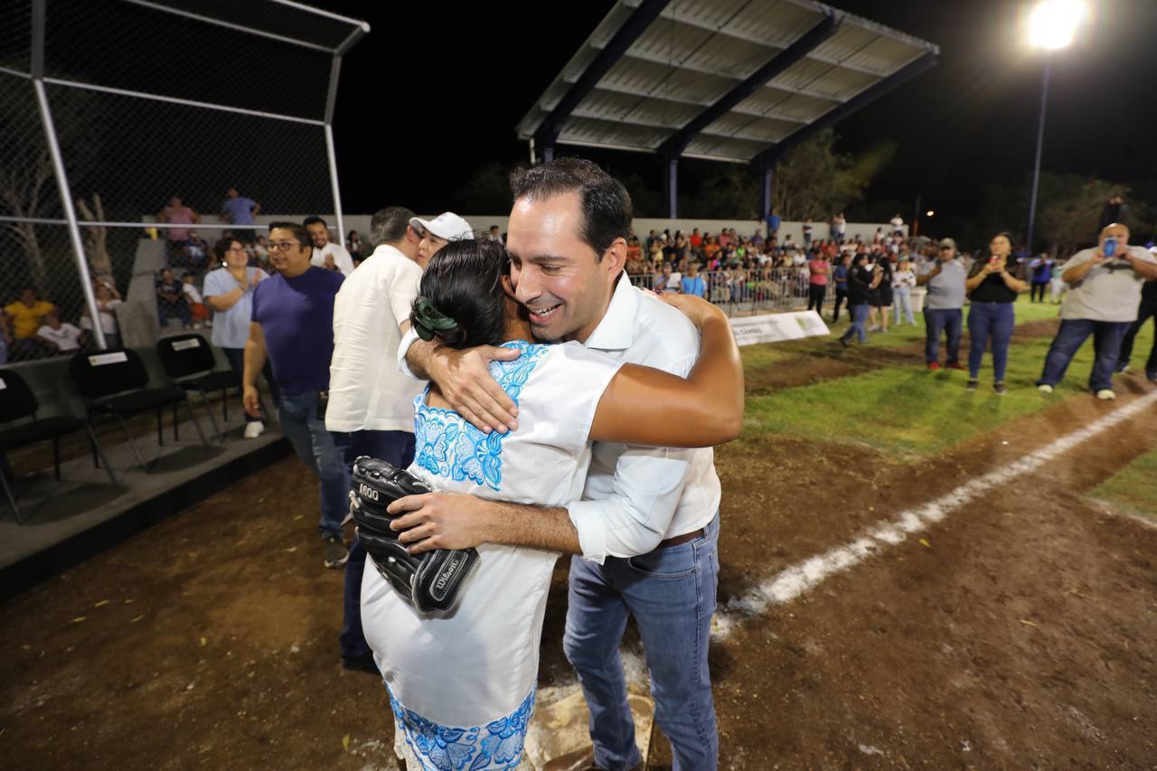 Inaugura el Gobernador Mauricio Vila Dosal la segunda edición del Torneo de Sóftbol Femenil Estatal “Liga del Cambio”