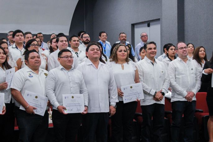 Gracias a convenio de la Fiscalía y la UADY logran mayor capacitación los Ministerios Públicos