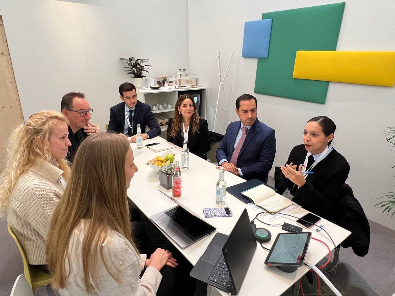 Vila sigue promoviendo las ventajas competitivas de Yucatán en Alemania