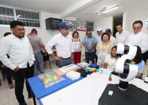 Vila Dosal realizó una gira de trabajo en el municipio de Valladolid