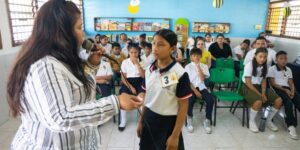 Ponen a prueba sus habilidades para deletrear en inglés