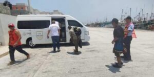 Rescatan a tres náufragos extranjeros en Progreso