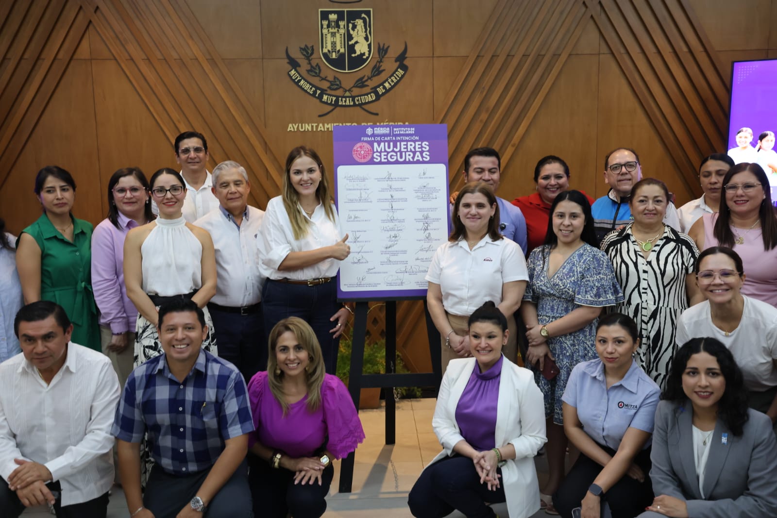 Empresas e instituciones de Mérida se suman a Mujeres Seguras
