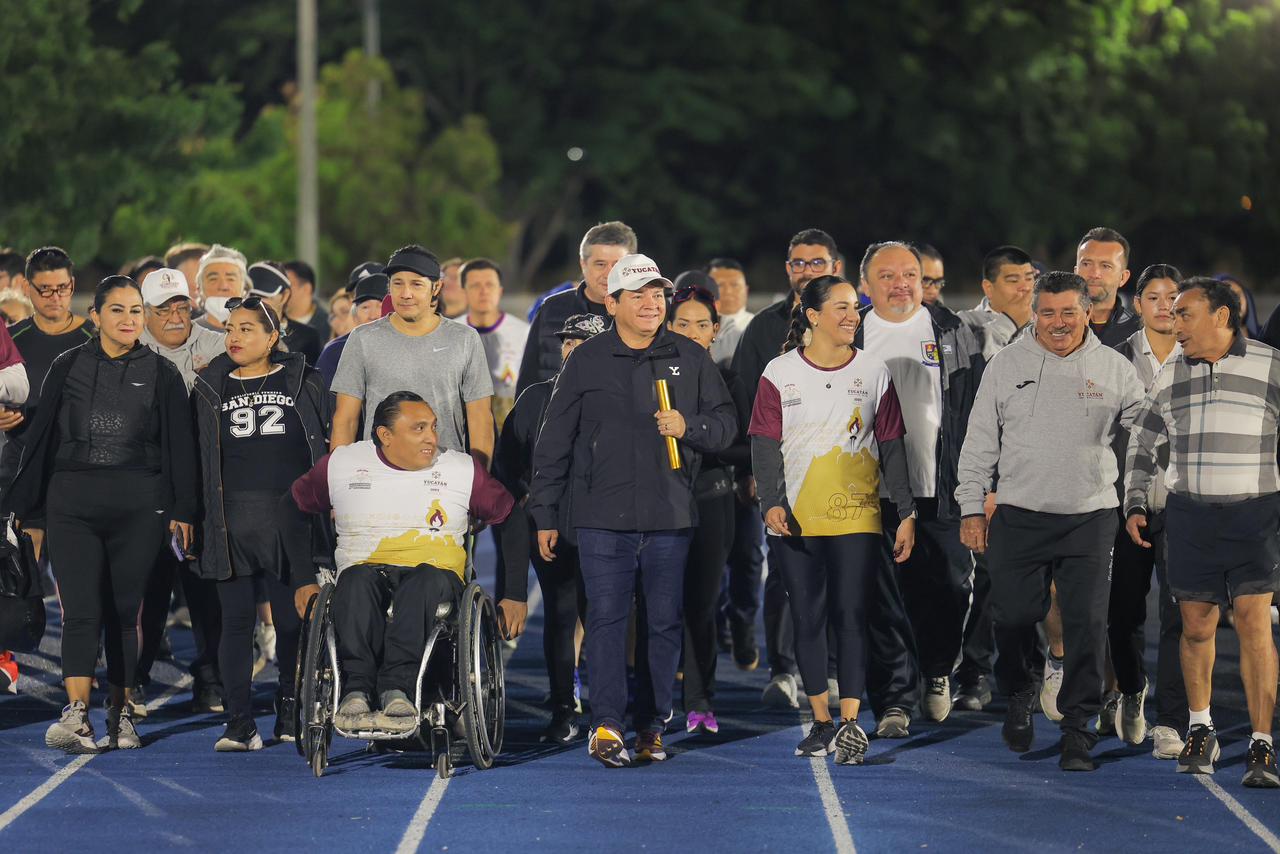 Encabeza Gobernador Joaquín Díaz Mena el 87 aniversario del Estadio Salvador Alvarado