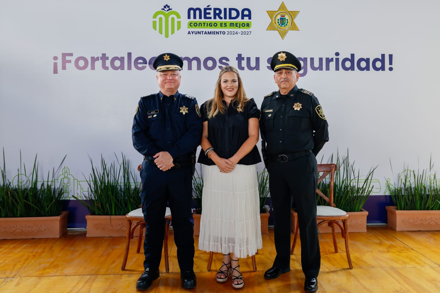 Nuestra policía es una institución fuerte, que cuida, protege y sirve a las y los meridanos: Cecilia Patrón.
