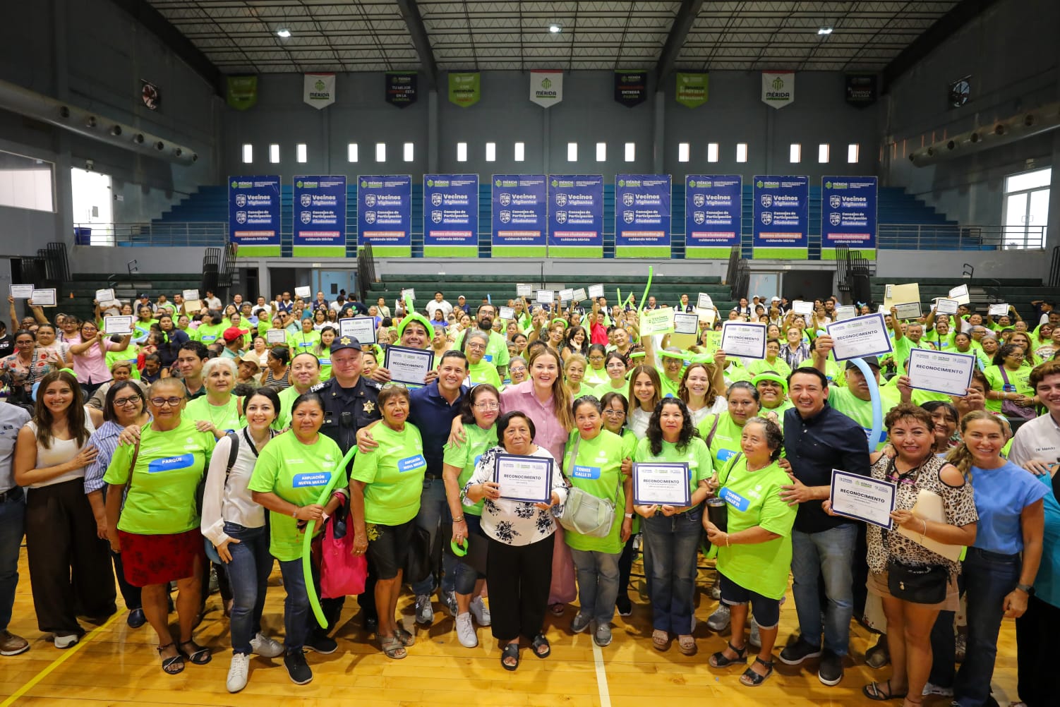 Con participación ciudadana, Cecilia Patrón fortalece la seguridad en Mérida.