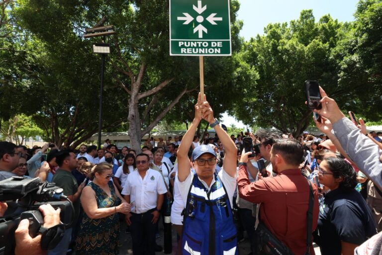 Mérida participa con éxito en el Primer Simulacro Nacional 2026: más de 2,700 personas evacuadas en el Centro Histórico